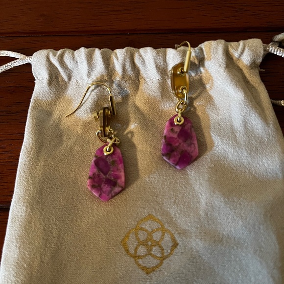Kendra Scott Ashlyn Multi-Stone Drop Earrings Gold Magenta Mix (New) - Picture 3 of 3